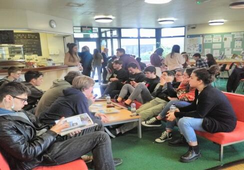 VERSO L’EDUCAZIONE INTERCULTURALE CON IL POTENZIAMENTO DELLE LINGUE STRANIERE